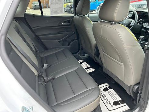 Used 2024 Chevrolet Trax ACTIV w/ Driver Confidence Package image 28