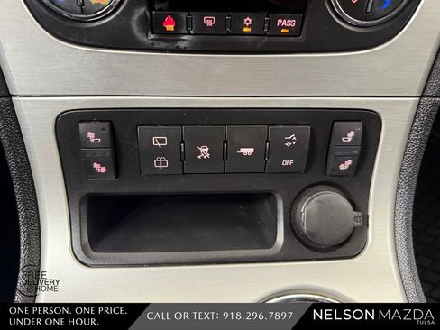 Used 2011 GMC Acadia SLT FWD image 28