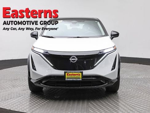 Used 2024 Nissan Ariya AWD image 2