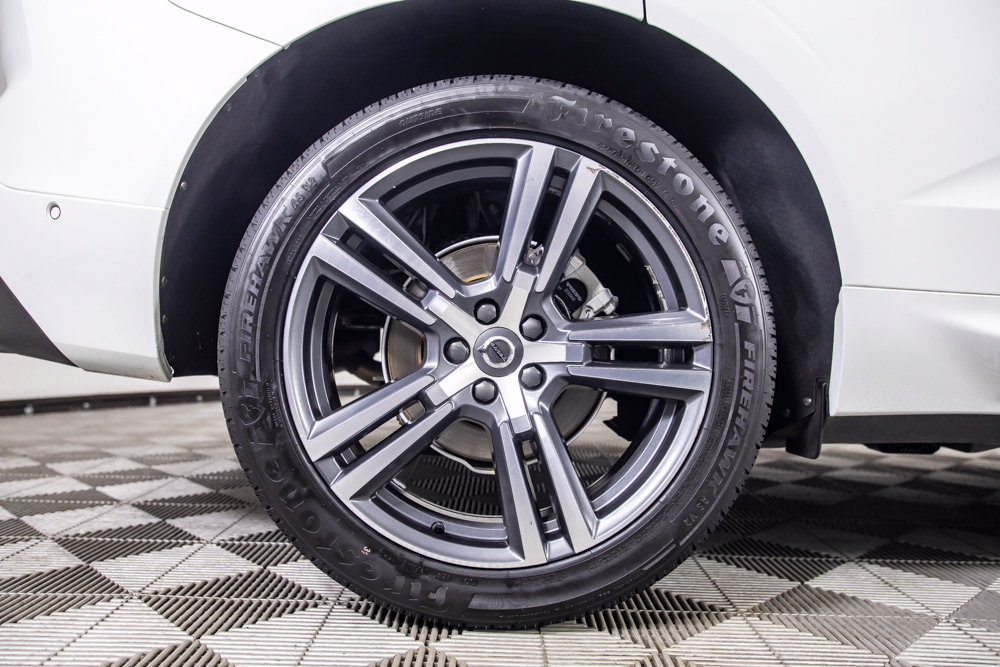 Used 2019 Volvo XC60 T5 Momentum w/ Premium Package FWD image 40