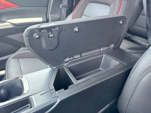 New 2025 Chevrolet Equinox EV RS image 24