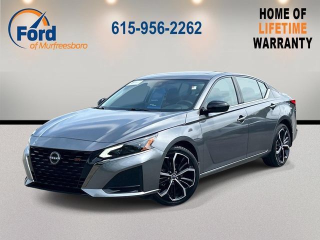 Used 2024 Nissan Altima 2.5 SR w/ SR Premium Package AWD/4WD image 1