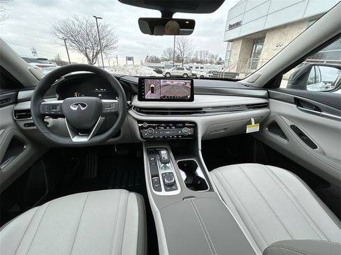 New 2026 INFINITI QX60 Luxe image 12