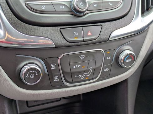Used 2023 Chevrolet Equinox LT image 22
