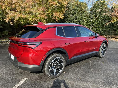 New 2026 Chevrolet Equinox EV LT image 37