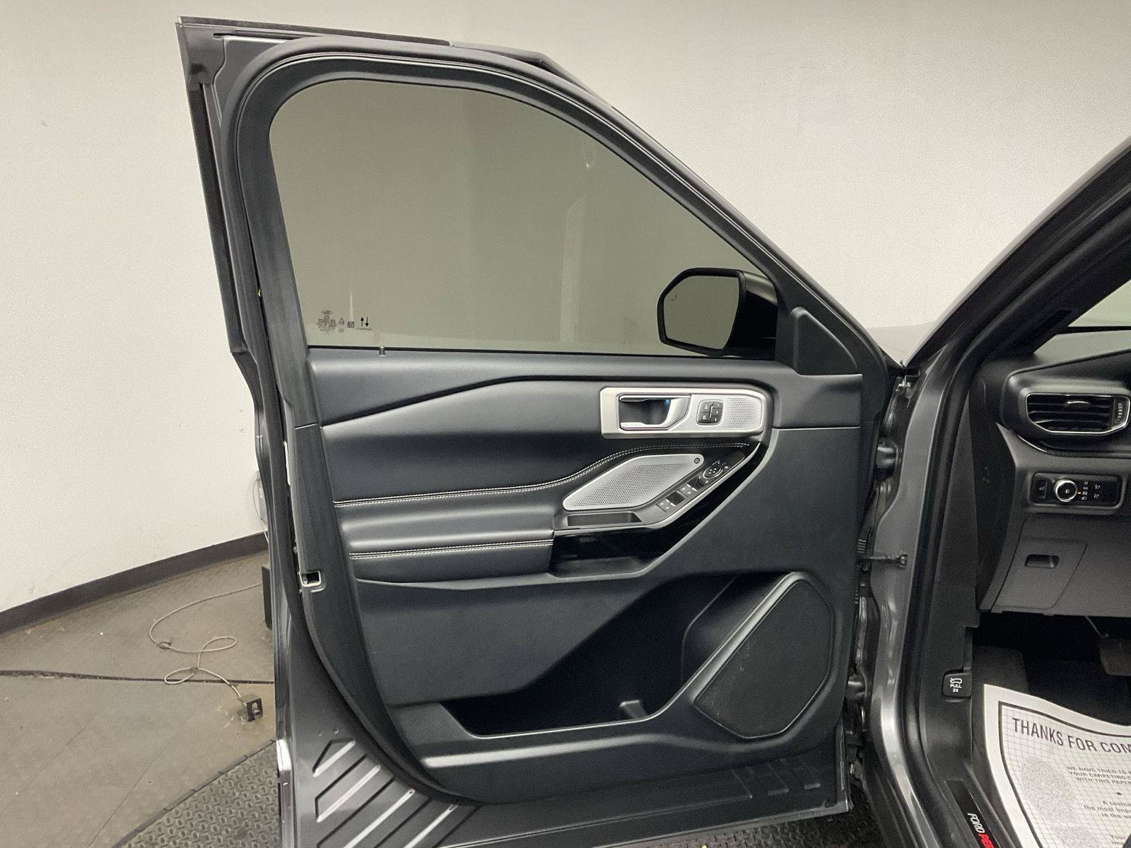 Used 2024 Ford Explorer ST w/ Equipment Group 401A AWD/4WD image 9