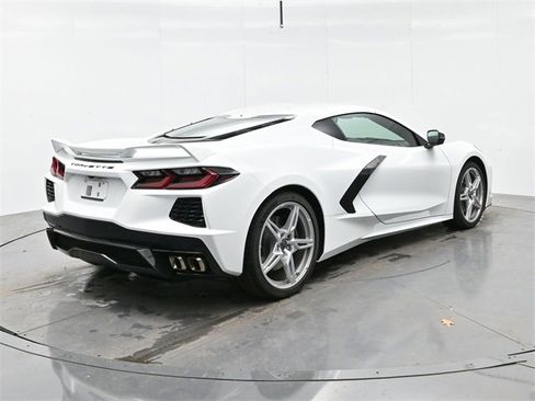 Used 2024 Chevrolet Corvette Stingray Preferred Cpe w/ Z51 Performance Package image 7