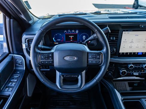 Used 2025 Ford F450 Platinum w/ FX4 Off-Road Package image 20