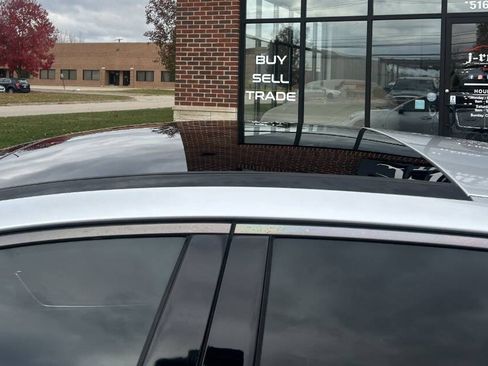 Used 2018 Kia Stinger GT2 image 26