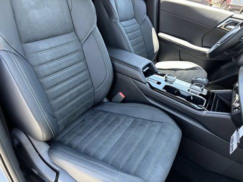 New 2026 Mitsubishi Outlander SE FWD image 10
