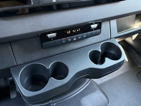 New 2025 Mercedes-Benz Sprinter 2500 image 24