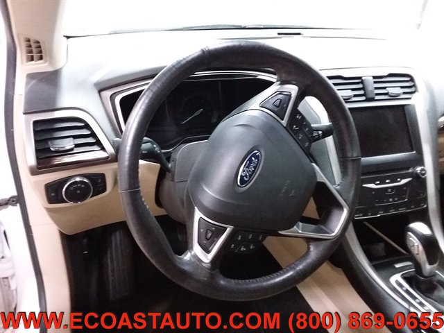 Used 2014 Ford Fusion SE w/ Equipment Group 502A FWD image 11