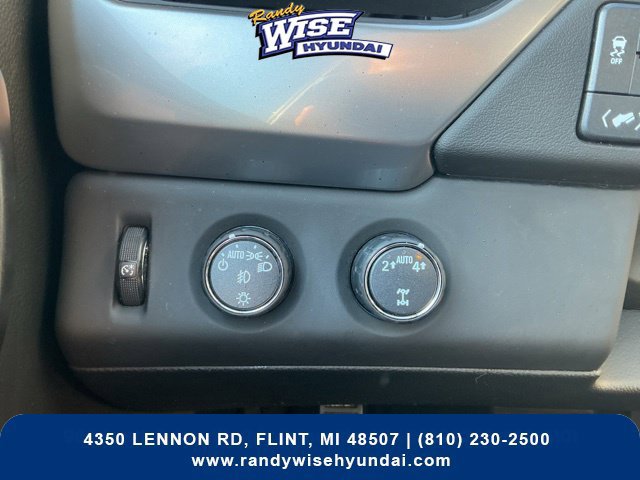 Used 2018 Chevrolet Tahoe Premier AWD/4WD image 21
