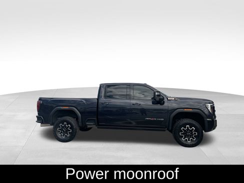 Used 2024 GMC Sierra 2500 AT4X image 4