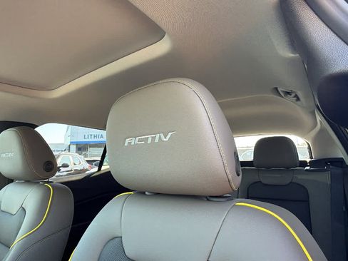 New 2026 Chevrolet Trax ACTIV w/ Sunroof Package FWD image 11