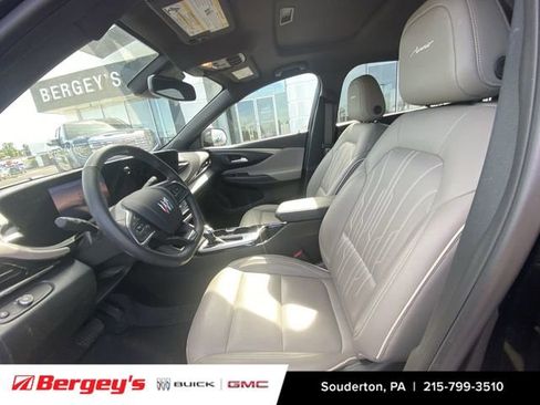 Used 2025 Buick Envista Avenir FWD image 13