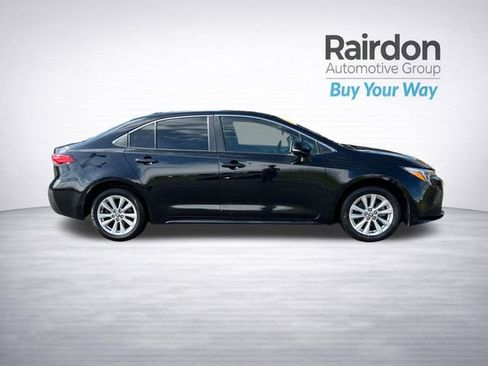 Used 2024 Toyota Corolla XLE FWD image 9