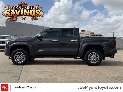 Used 2025 Toyota Tacoma Limited image 6