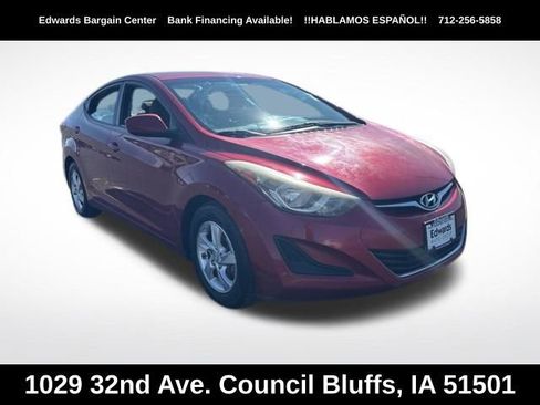 Used 2014 Hyundai Elantra SE FWD image 1