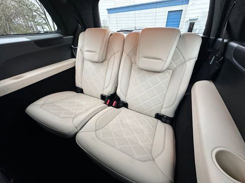 Used 2017 Mercedes-Benz GLS 550 GLS 550 image 40