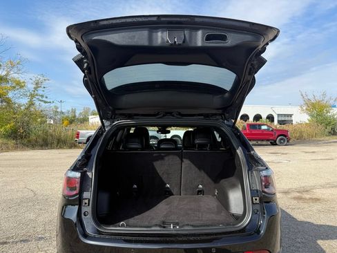 Used 2024 Jeep Compass Trailhawk AWD/4WD image 28