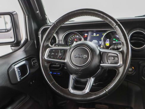 Used 2023 Jeep Wrangler Unlimited Sahara w/ Cold Weather Group AWD/4WD image 14