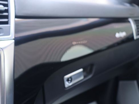 Used 2015 Mercedes-Benz GL 63 AMG 4MATIC image 40