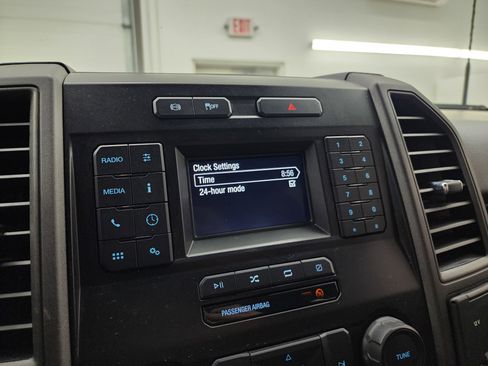 Used 2022 Ford F250 XL w/ STX Appearance Package image 48