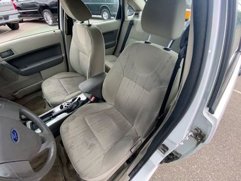 Used 2008 Ford Focus SE FWD image 7