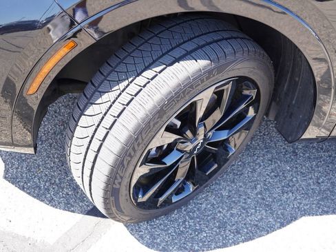 Certified 2023 Kia Sorento SX AWD/4WD image 13
