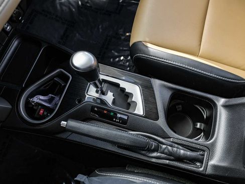 Used 2018 Toyota RAV4 Limited image 25