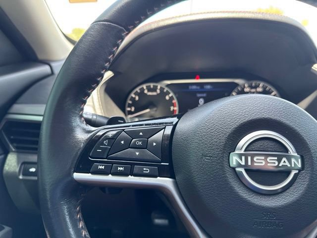 Used 2024 Nissan Altima 2.5 SR FWD image 8