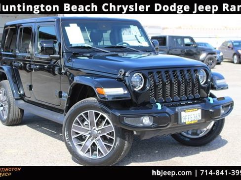 Used 2023 Jeep Wrangler Unlimited Sahara image 1