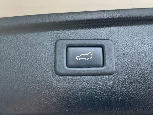 Used 2017 Subaru Outback 2.5i Premium image 23