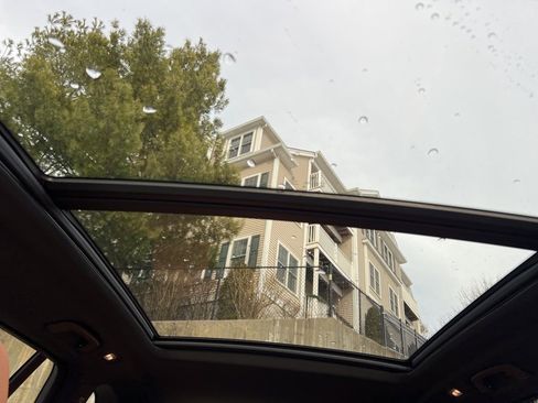 Used 2023 BMW X5 xDrive45e w/ Climate Comfort Package image 22