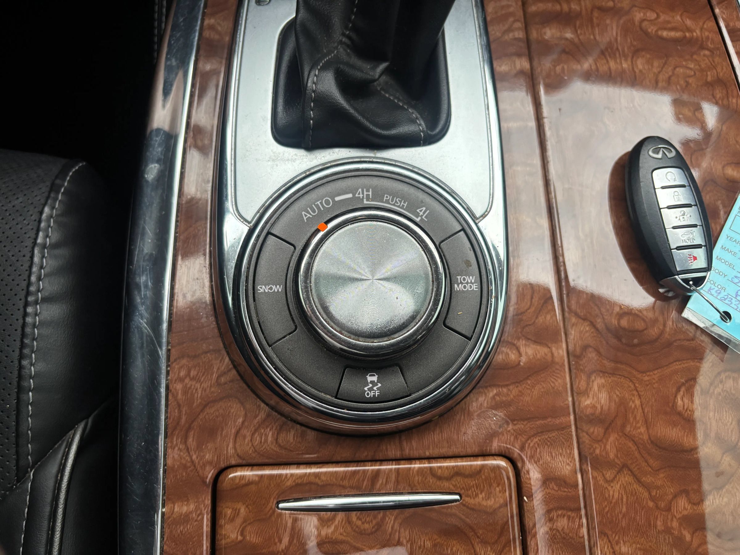 Used 2019 INFINITI QX80 Luxe AWD/4WD image 29