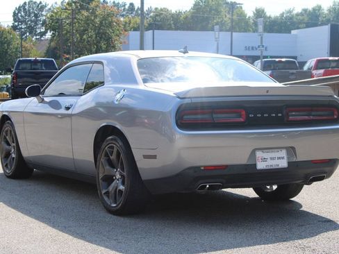Used 2018 Dodge Challenger SXT Plus RWD image 6