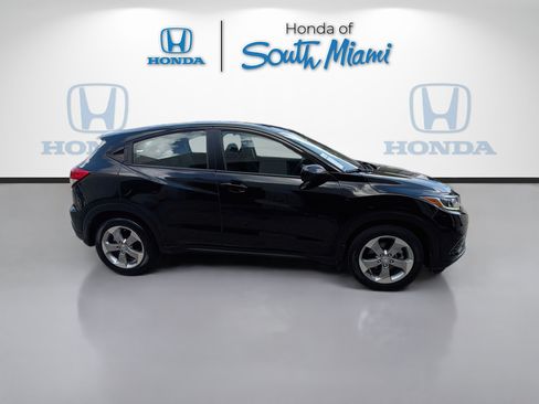 Used 2022 Honda HR-V LX image 8