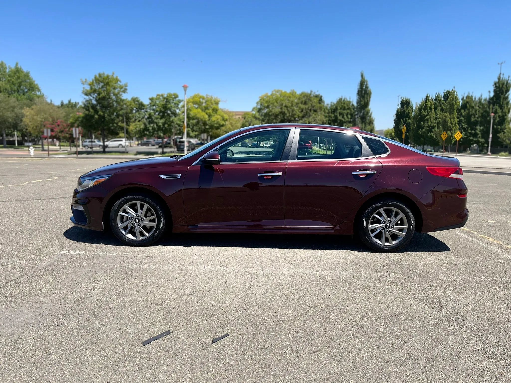 Used 2019 Kia Optima LX FWD image 8