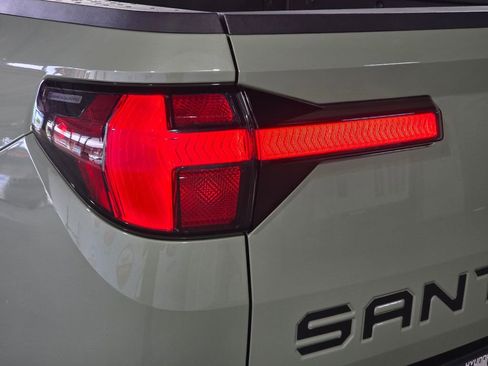 Used 2022 Hyundai Santa Cruz SE FWD image 10