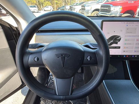 Used 2021 Tesla Model Y 2WD image 26