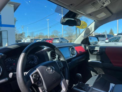 Used 2023 Toyota Tacoma SR5 image 14