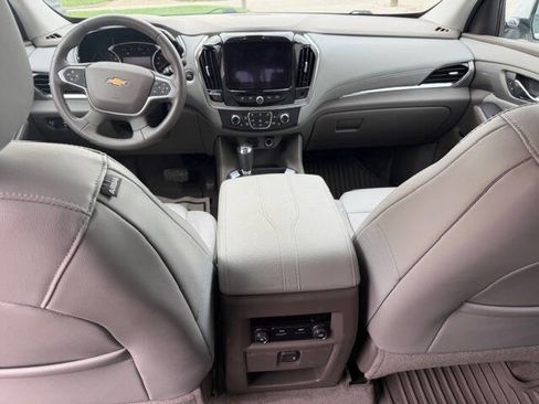 Used 2020 Chevrolet Traverse LT AWD/4WD image 13