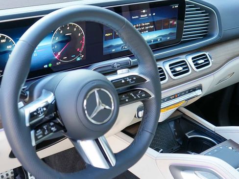 New 2026 Mercedes-Benz GLS 450 4MATIC image 42
