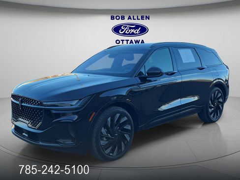 Used 2024 Lincoln Nautilus Reserve w/ Equipment Group 203A image 1