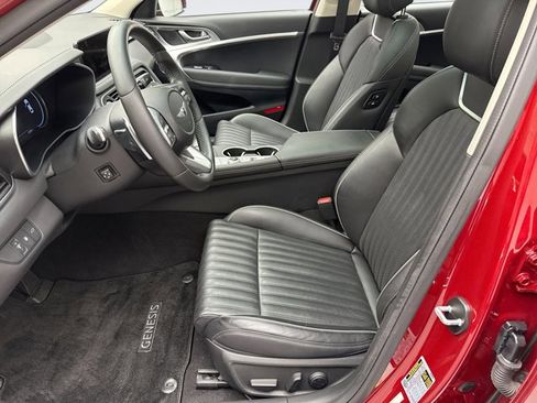 Used 2022 Genesis G70 2.0T w/ Prestige Package image 11