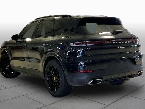 Used 2024 Porsche Cayenne image 10