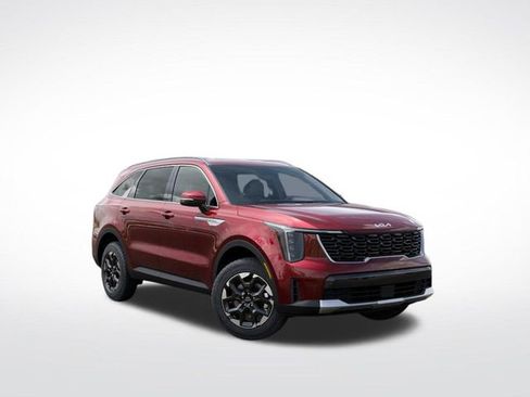 Used 2025 Kia Sorento S image 8