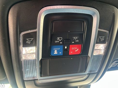 Certified 2024 RAM 1500 Laramie RWD image 27