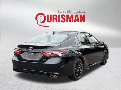 Used 2023 Toyota Camry XSE image 2